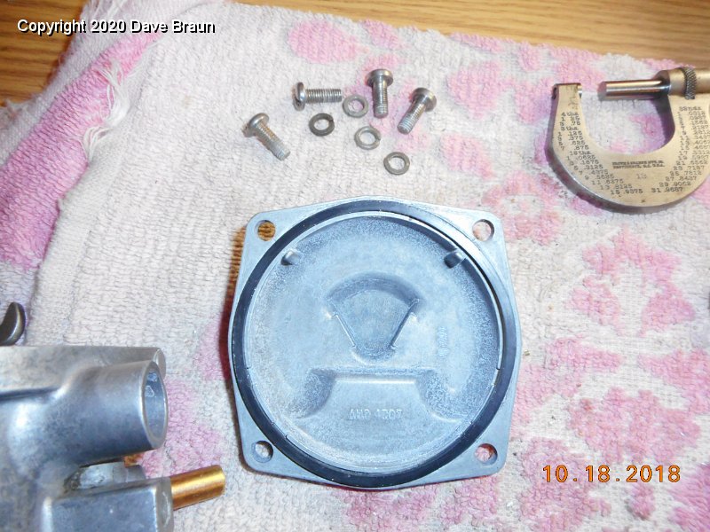 SU Carburetor Restorations/MGB HIF4 1810/Disassembly/DSCN1178